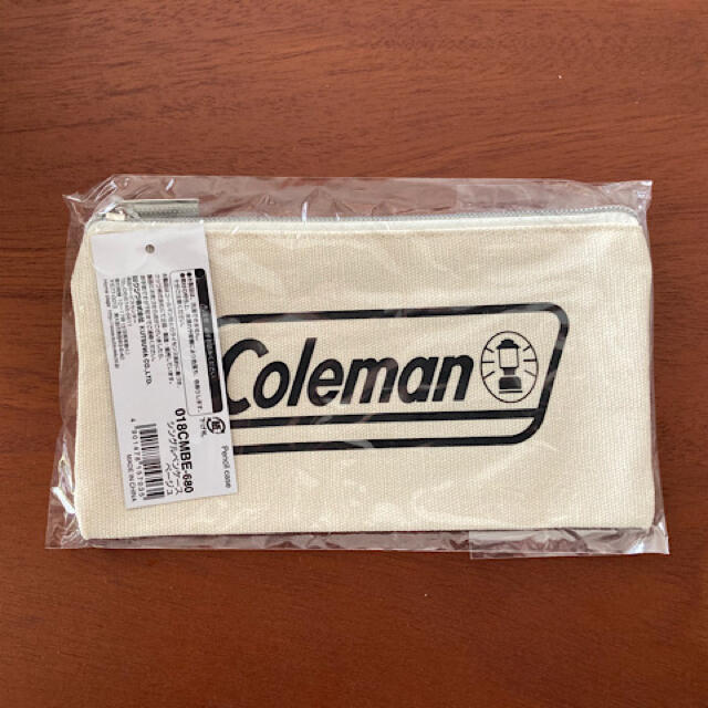 Coleman(コールマン)のペンケース　ホワイト インテリア/住まい/日用品の文房具(ペンケース/筆箱)の商品写真