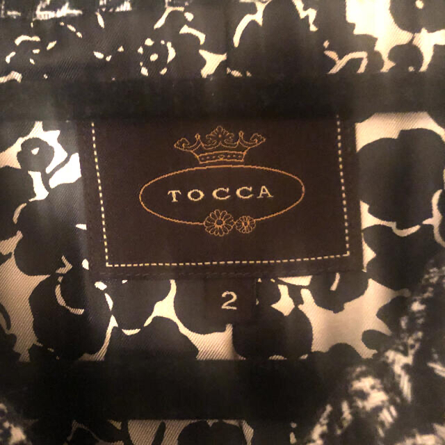 TOCCA(トッカ)の【最終価格】トッカ　デザインコート　千鳥格子　人気商品　黒白　サイズ２　美品 レディースのジャケット/アウター(ロングコート)の商品写真