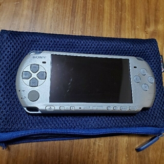 プレイステーションポータブル(PlayStation Portable)のPSP-3000 新品バッテリー 中古ソフト5本セット(携帯用ゲーム機本体)