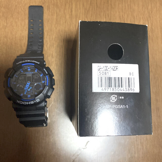 CASIO(カシオ)のCASIO G-SHOCK   GA-100-1A2DR メンズの時計(腕時計(アナログ))の商品写真