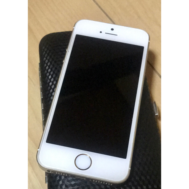 iPhone - iPhoneSE 32G ゴールド 第1世代 の通販 by マコットランド's shop｜アイフォーンならラクマ