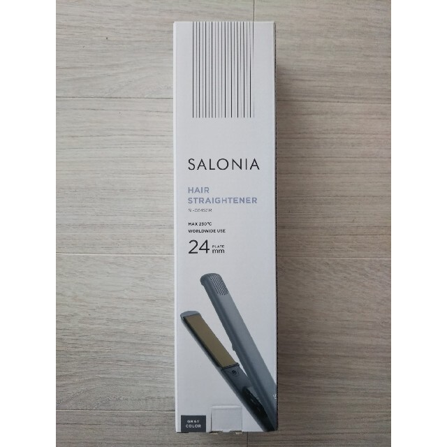 新品 SALONIA サロニア ストレートヘアアイロン グレー  24mm スマホ/家電/カメラの美容/健康(ヘアアイロン)の商品写真