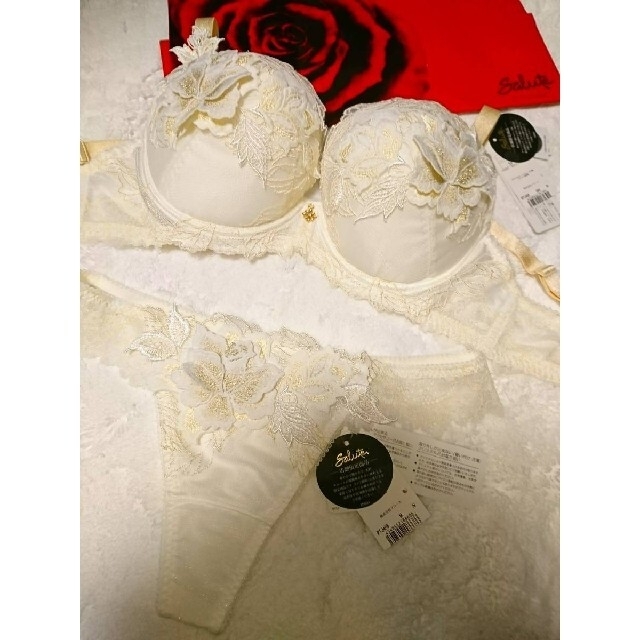 saluteサルート店舗限定♥人肌のエロス♥58G♥ルノワール♥G65&ソング