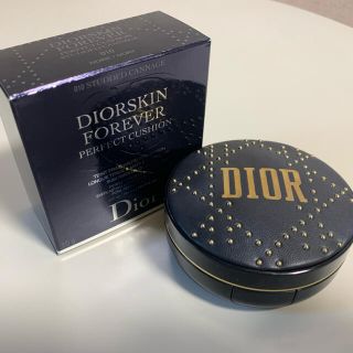 ディオール(Dior)のDior フォーエバークッション 010 リミテッドエディション(ファンデーション)