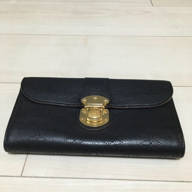 ルイヴィトン 長財布 マヒナ ルイヴィトン 長財布 マヒナ