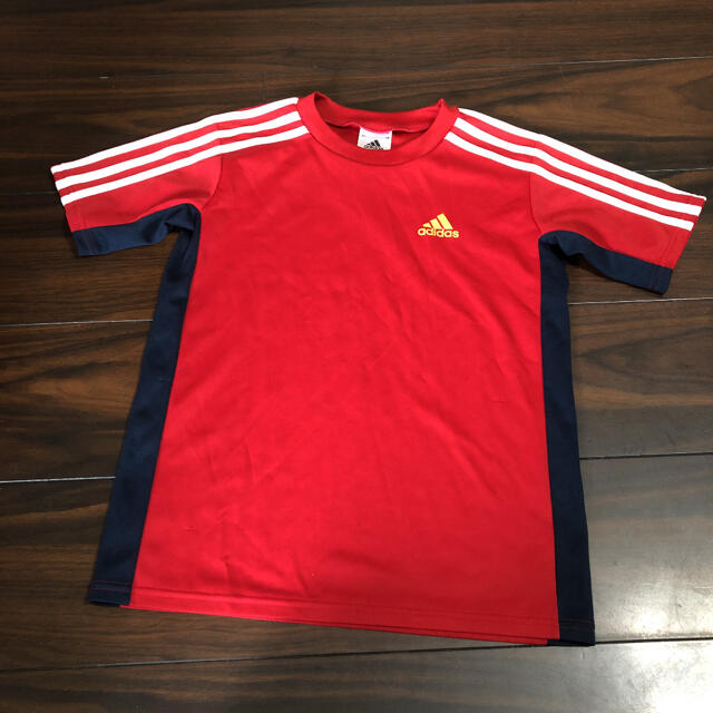 adidas(アディダス)のTシャツ　adidas 140 スポーツ/アウトドアのサッカー/フットサル(ウェア)の商品写真