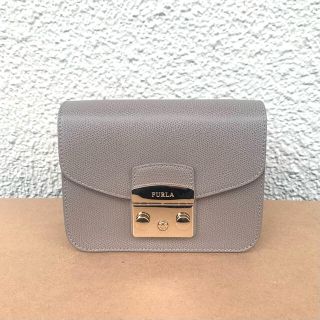 フルラ(Furla)のフルラ大人気サッビア正規品メトロポリス(ショルダーバッグ)