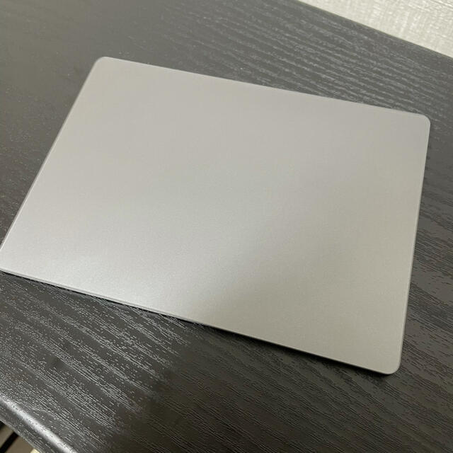 Apple(アップル)のApple Magic Trackpad 2 スペースグレー スマホ/家電/カメラのPC/タブレット(PC周辺機器)の商品写真