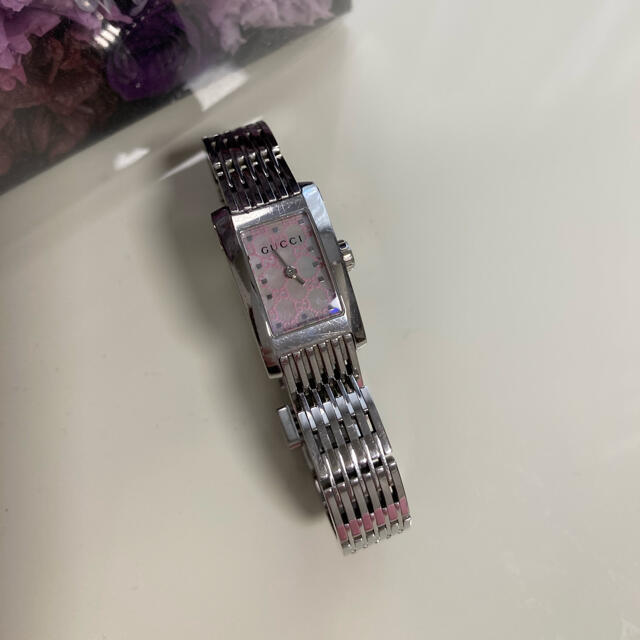 Gucci(グッチ)の正規品　グッチ　GUCCI Gメトロ　ピンクパール　腕時計　レディース レディースのファッション小物(腕時計)の商品写真