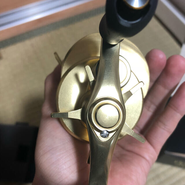 シマノ 15カルカッタコンクエスト200HG 3