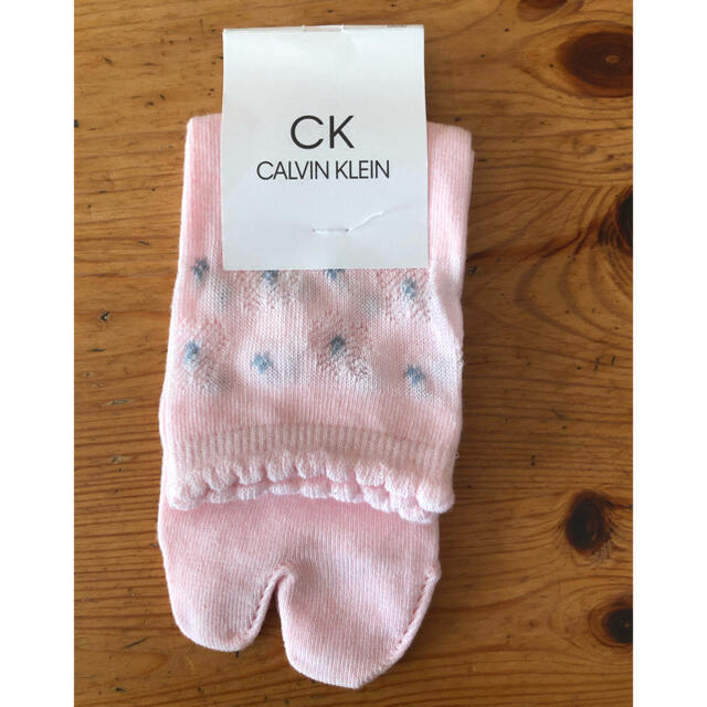 Calvin Klein(カルバンクライン)のカルバン・クライン　足袋ソックス レディースのレッグウェア(ソックス)の商品写真