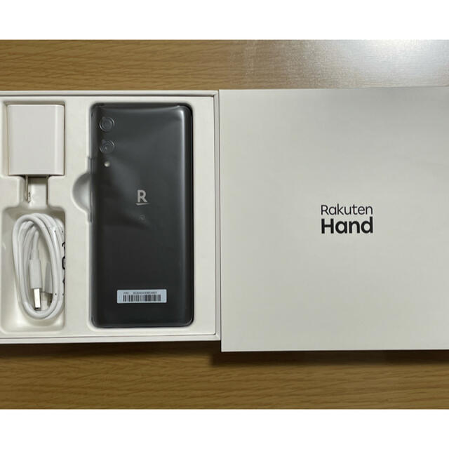 未使用品　Rakuten Hand ブラック　指紋&顔認証　felica付スマートフォン/携帯電話