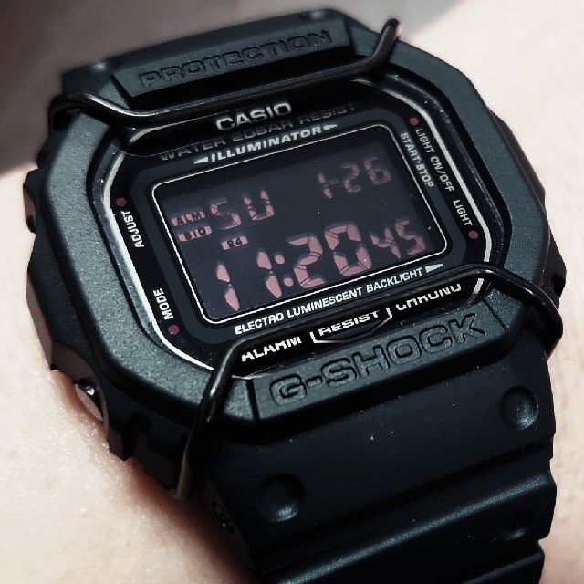 カシオジーショック CACIO G-SHOCK DW5600 レッドアイ