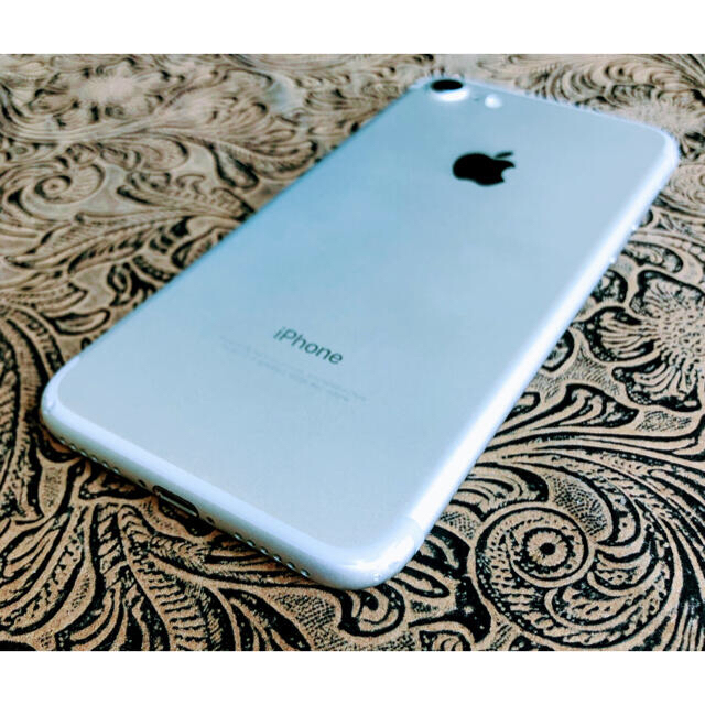 iPhone - iPhone 7 Silver 32 GB SIMフリーの通販 by maruyu's shop｜アイフォーンならラクマ 通信販売