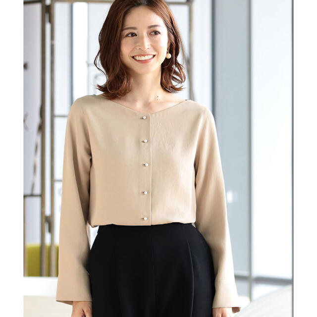 Demi Luxe Beams Demi Luxe Beams パール釦vネックブラウスの通販 By S Shop デミルクスビームスならラクマ Demi Luxe Beams Demi Luxe Beams パール釦vネックブラウスの通販 By S Shop デミルクスビームスならラクマ