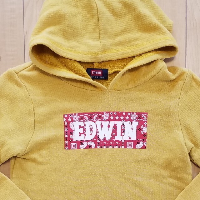 EDWIN(エドウィン)のパーカー　EDWIN　120センチ キッズ/ベビー/マタニティのキッズ服男の子用(90cm~)(Tシャツ/カットソー)の商品写真