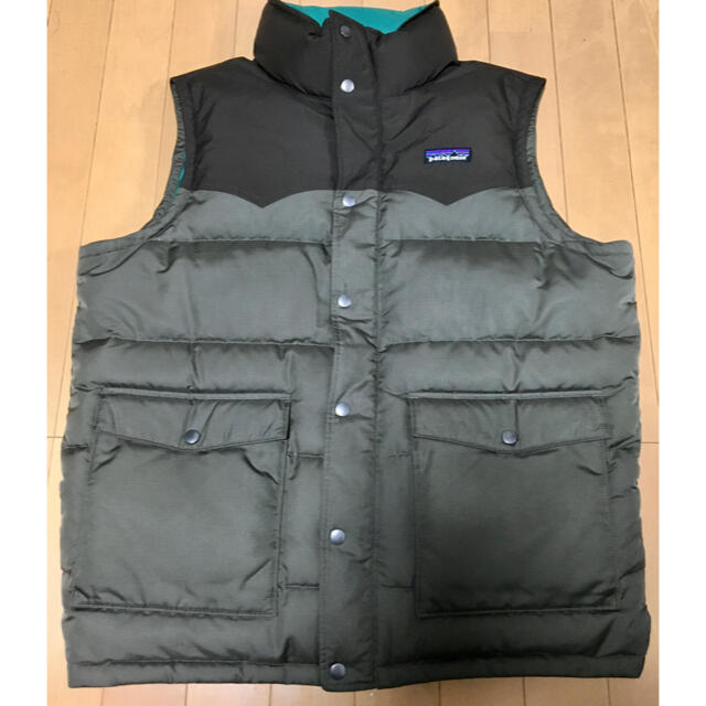 patagonia(パタゴニア)のパタゴニア　ダウンベスト　メンズ　M メンズのジャケット/アウター(ダウンベスト)の商品写真