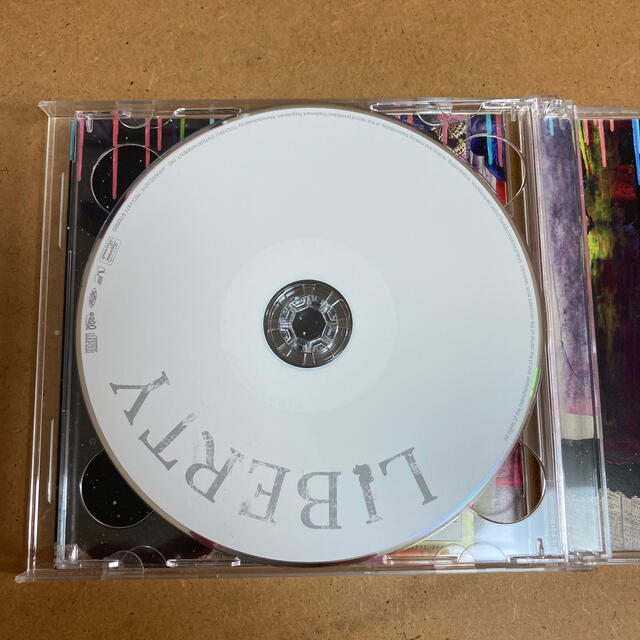 LIBERTY（初回限定盤） エンタメ/ホビーのCD(ポップス/ロック(邦楽))の商品写真