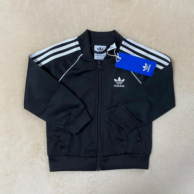 adidas(アディダス)の【新品】adidas アディダス ジャージ 上下 セットアップ 80センチ キッズ/ベビー/マタニティのベビー服(~85cm)(その他)の商品写真