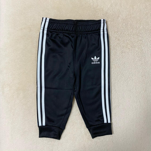 adidas(アディダス)の【新品】adidas アディダス ジャージ 上下 セットアップ 80センチ キッズ/ベビー/マタニティのベビー服(~85cm)(その他)の商品写真