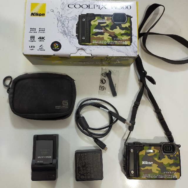 ニコンCOOLPIX w300　カモフラ