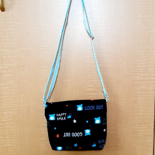 ポシェット☆くまさん ハンドメイドのキッズ/ベビー(バッグ/レッスンバッグ)の商品写真
