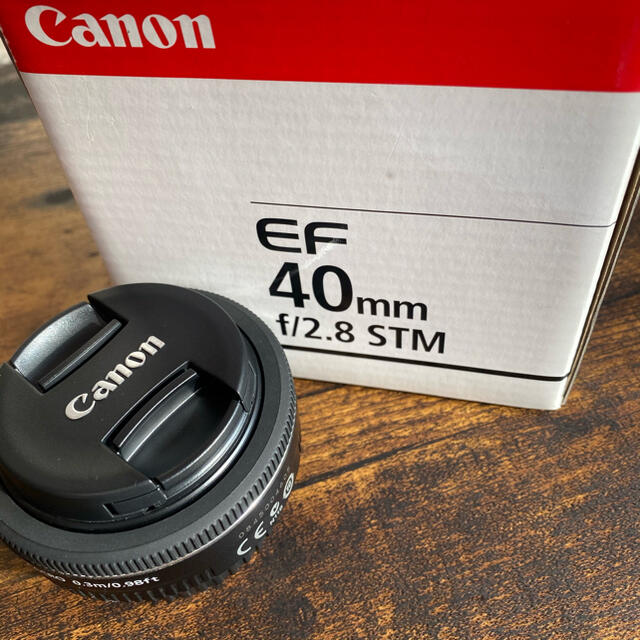 Canon(キヤノン)の【新品同様】Canon EF40mm F2.8 STM スマホ/家電/カメラのカメラ(レンズ(単焦点))の商品写真