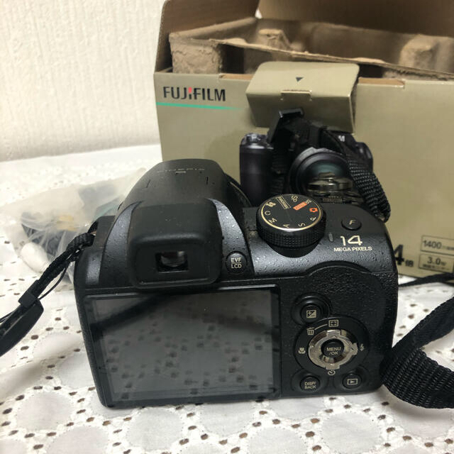 Fujifilm FinePix S3200 富士フィルム　デジタルカメラ スマホ/家電/カメラのカメラ(コンパクトデジタルカメラ)の商品写真