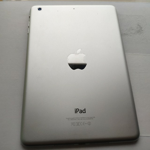 iPad(アイパッド)のiPad mini 2 シルバー 16GB スマホ/家電/カメラのPC/タブレット(タブレット)の商品写真