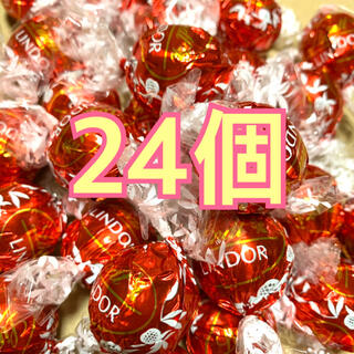 リンツ(Lindt)のリンツ　リンドール　ミルクチョコレート24個(菓子/デザート)