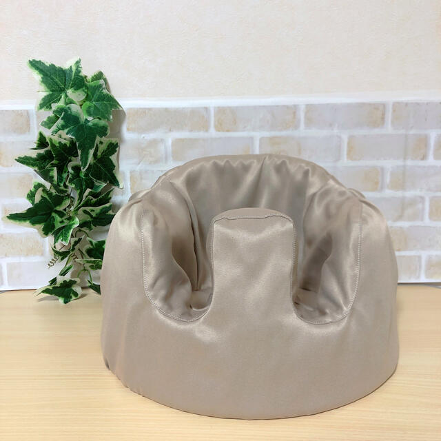 Bumbo(バンボ)のバンボカバー(暗めのピンクベージュ) キッズ/ベビー/マタニティの寝具/家具(シーツ/カバー)の商品写真