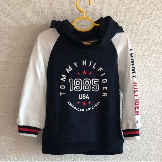 トミーヒルフィガー(TOMMY HILFIGER)の新品　トミーヒルフィガー　24M\24ヶ月　フード付きトレーナー(ジャケット/上着)