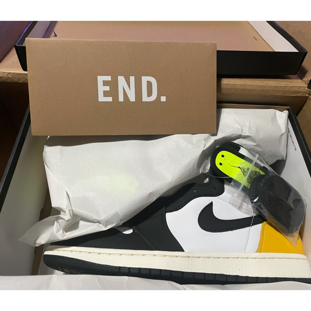 NIKE(ナイキ)の28.5 NIKE AIR JORDAN 1 HIGH OG VOLT GOLD メンズの靴/シューズ(スニーカー)の商品写真