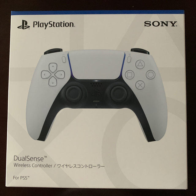 SONY(ソニー)のSONY PlayStation5 ワイヤレスコントローラー付き エンタメ/ホビーのゲームソフト/ゲーム機本体(家庭用ゲーム機本体)の商品写真
