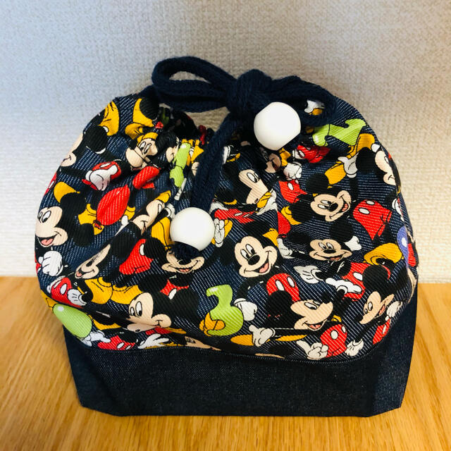 Disney(ディズニー)のお弁当袋3点セット　ミッキデニム柄　ハンドメイド キッズ/ベビー/マタニティのこども用バッグ(ランチボックス巾着)の商品写真