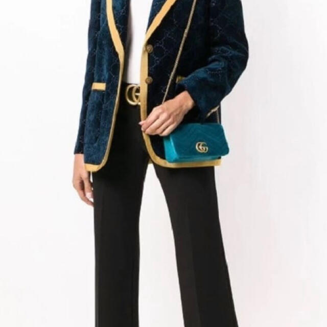 Gucci(グッチ)のGucci ベルベット ミニ ショルダーバッグ ブラック レディースのバッグ(ショルダーバッグ)の商品写真