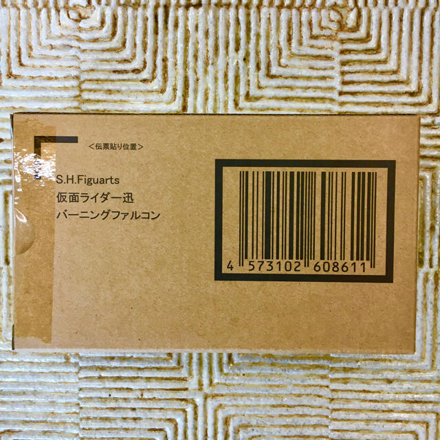 BANDAI(バンダイ)のS.H.Figuarts 仮面ライダー迅 バーニングファルコン フィギュアーツ エンタメ/ホビーのフィギュア(特撮)の商品写真