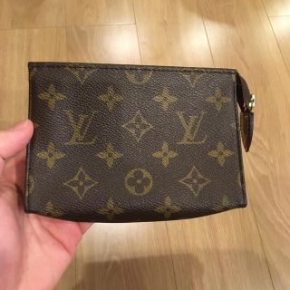 ルイヴィトン(LOUIS VUITTON)のルイヴィトンポッシュトワレ15(ポーチ)