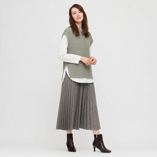 UNIQLO(ユニクロ)のUNIQLO アコーディオン プリーツ ロングスカート グレー レディースのスカート(ロングスカート)の商品写真