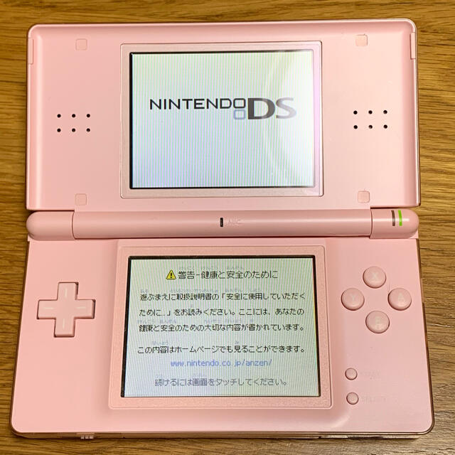 ニンテンドーDS(ニンテンドーDS)のニンテンドー DS LITE ピンク エンタメ/ホビーのゲームソフト/ゲーム機本体(携帯用ゲーム機本体)の商品写真