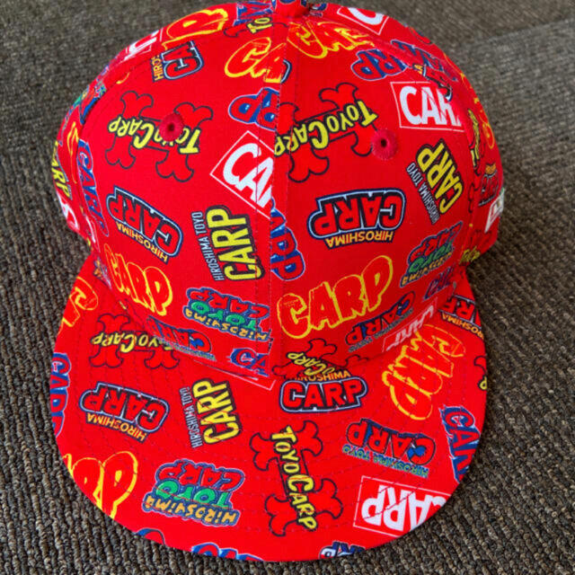 広島東洋カープ(ヒロシマトウヨウカープ)の【送料無料】広島東洋カープ　               デザイン帽子　カープ帽 メンズの帽子(キャップ)の商品写真