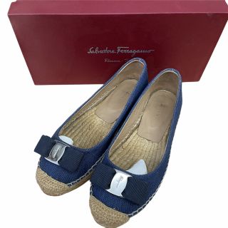 サルヴァトーレフェラガモ(Salvatore Ferragamo)のフェラガモ 美品　エスパドリーユ 滝沢眞規子さんご愛用　ヴァラ バレエシューズ(バレエシューズ)