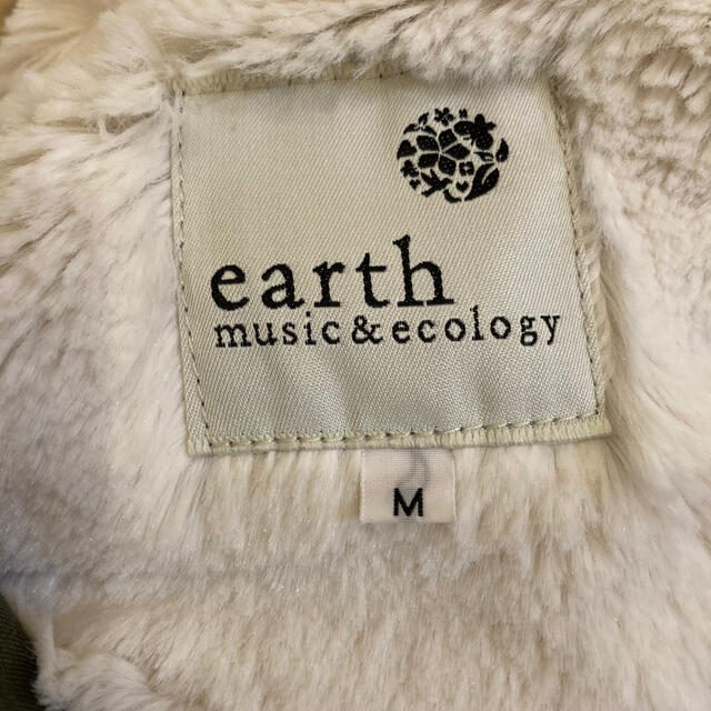 earth music & ecology(アースミュージックアンドエコロジー)のearth music&ecology モッズコート カーキ フード レディースのジャケット/アウター(モッズコート)の商品写真