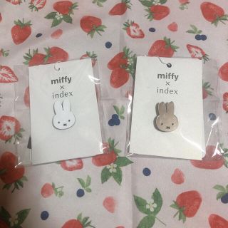 インデックス(INDEX)の未使用未開封！miffy×indexマスクチャームミッフィー 白&シルバー(キャラクターグッズ)