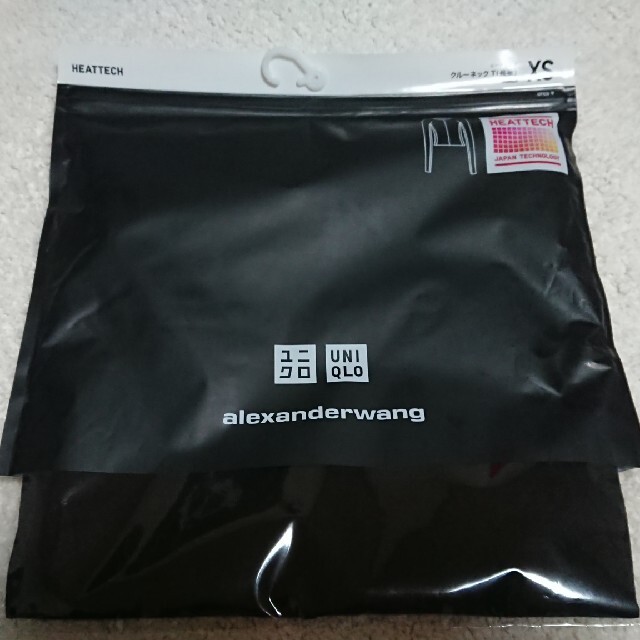 UNIQLO(ユニクロ)の[新品未開封]XS ﾋｰﾄﾃｯｸ alexanderwang レディースの下着/アンダーウェア(アンダーシャツ/防寒インナー)の商品写真