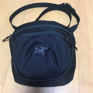 アークテリクス(ARC'TERYX)のアークテリクス　マカ2 黒(ボディーバッグ)