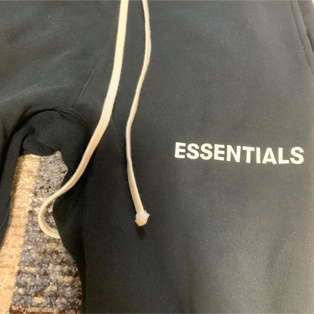 FEAR OF GOD(フィアオブゴッド)のfearofgod トラックパンツ　essentials メンズのトップス(スウェット)の商品写真