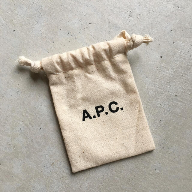 A.P.C(アーペーセー)のA.P.C. 巾着 レディースのファッション小物(ポーチ)の商品写真