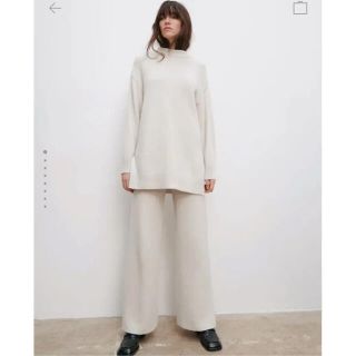 ザラ(ZARA)の【完売品】ZARA⋆ニットセットアップ(セット/コーデ)