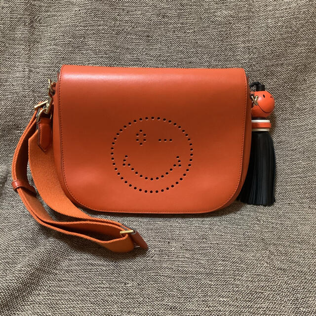 ANYAHINDMARCH ショルダーバッグとスマイルタッセルのセット